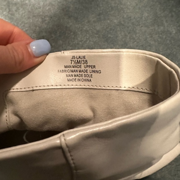 Jessica Simpson white slouch booties 7.5M - Picture 3 of 10